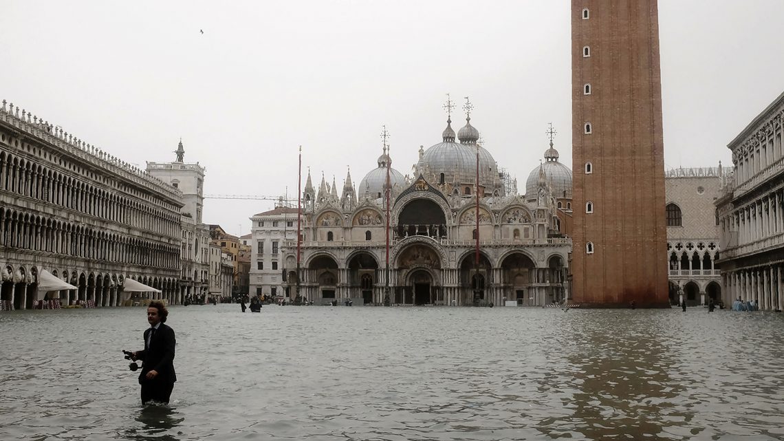 Venecia bajo el agua, las inundaciones superan los 80 cm