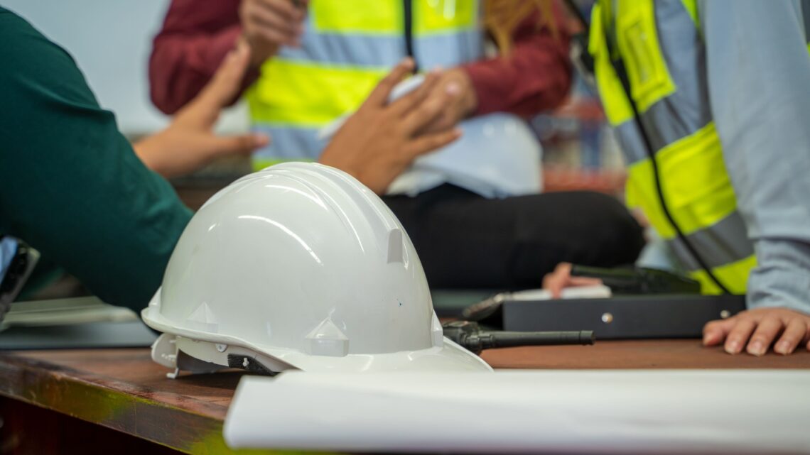 Conoce las normativas de seguridad y salud en el trabajo