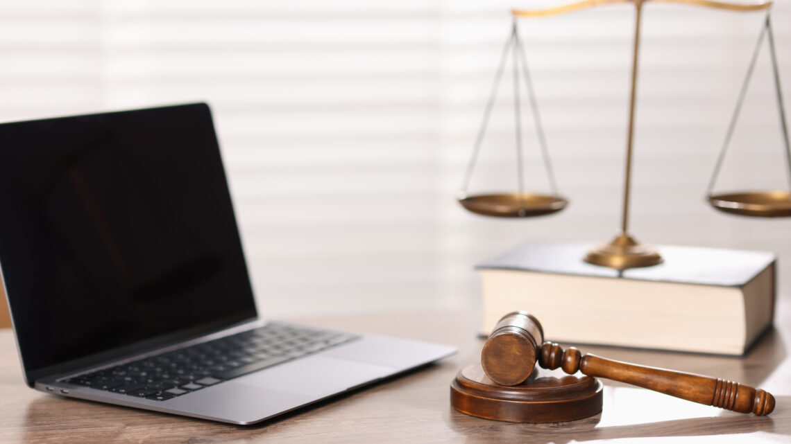 Derecho SUA y modalidad escolarizada: conoce sus principales diferencias