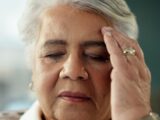 ¿El glaucoma siempre afecta los dos ojos?